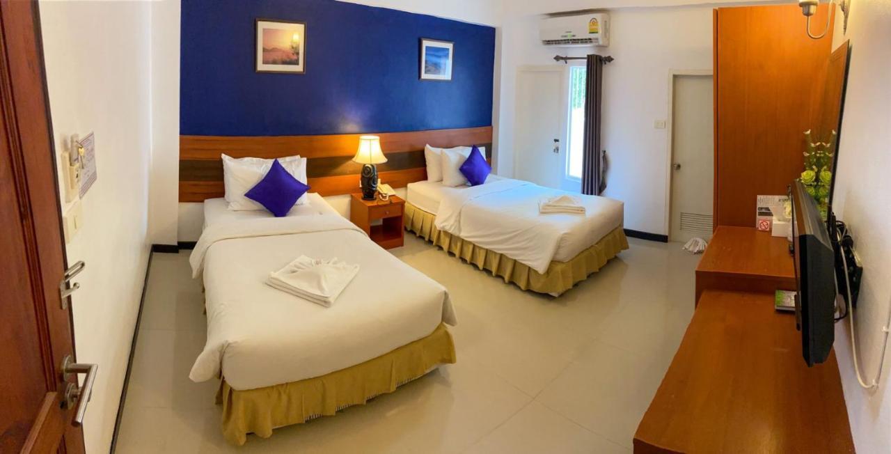 Sirimathani Hotel Лоеи Екстериор снимка