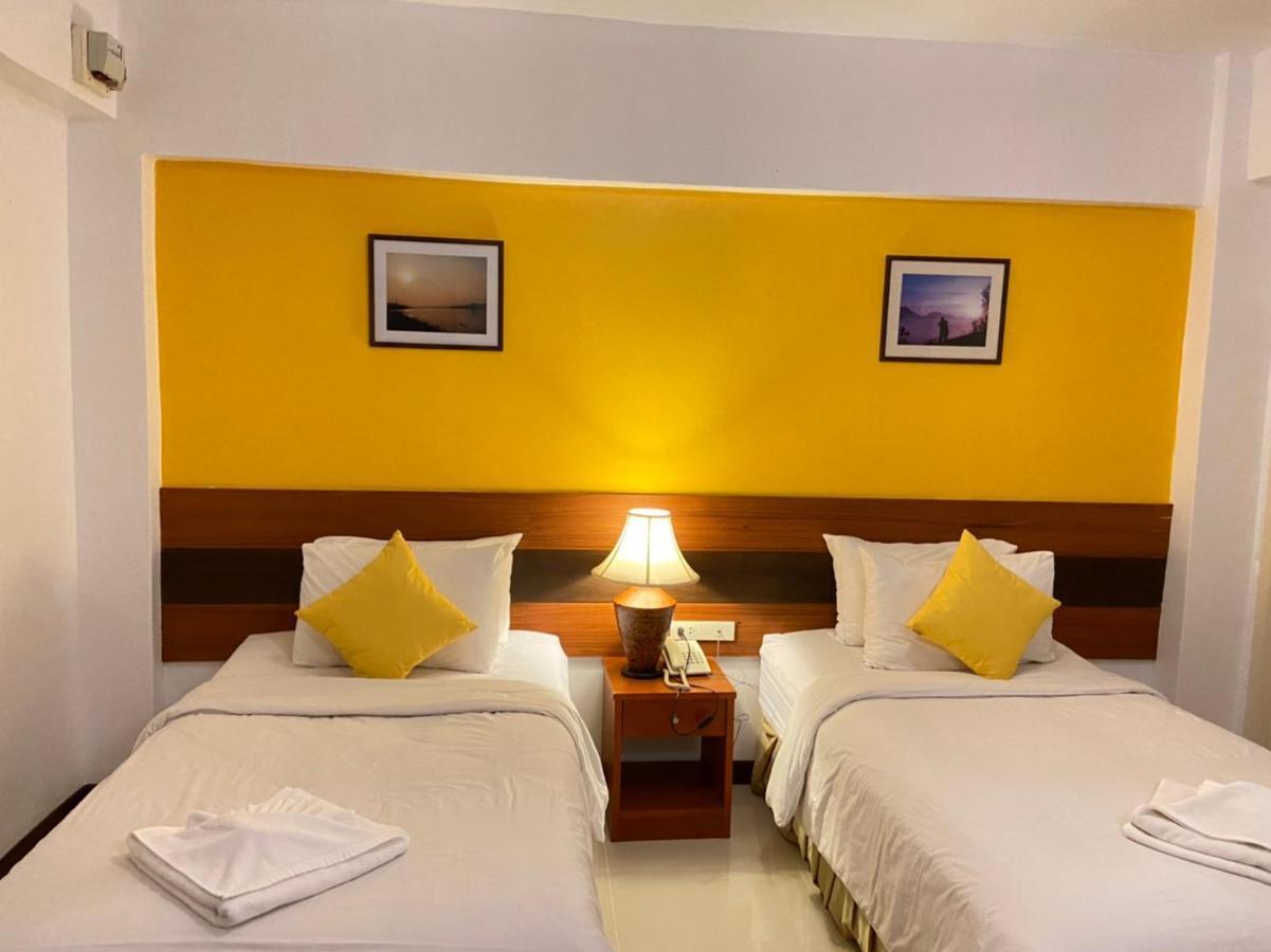 Sirimathani Hotel Лоеи Екстериор снимка