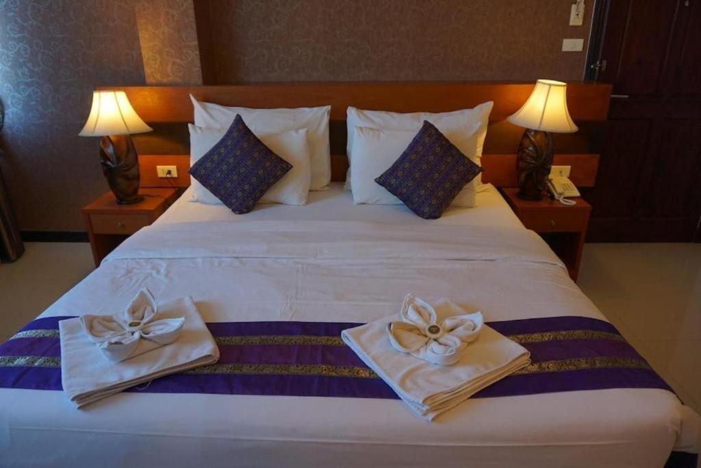 Sirimathani Hotel Лоеи Екстериор снимка