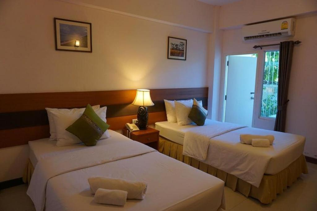 Sirimathani Hotel Лоеи Екстериор снимка