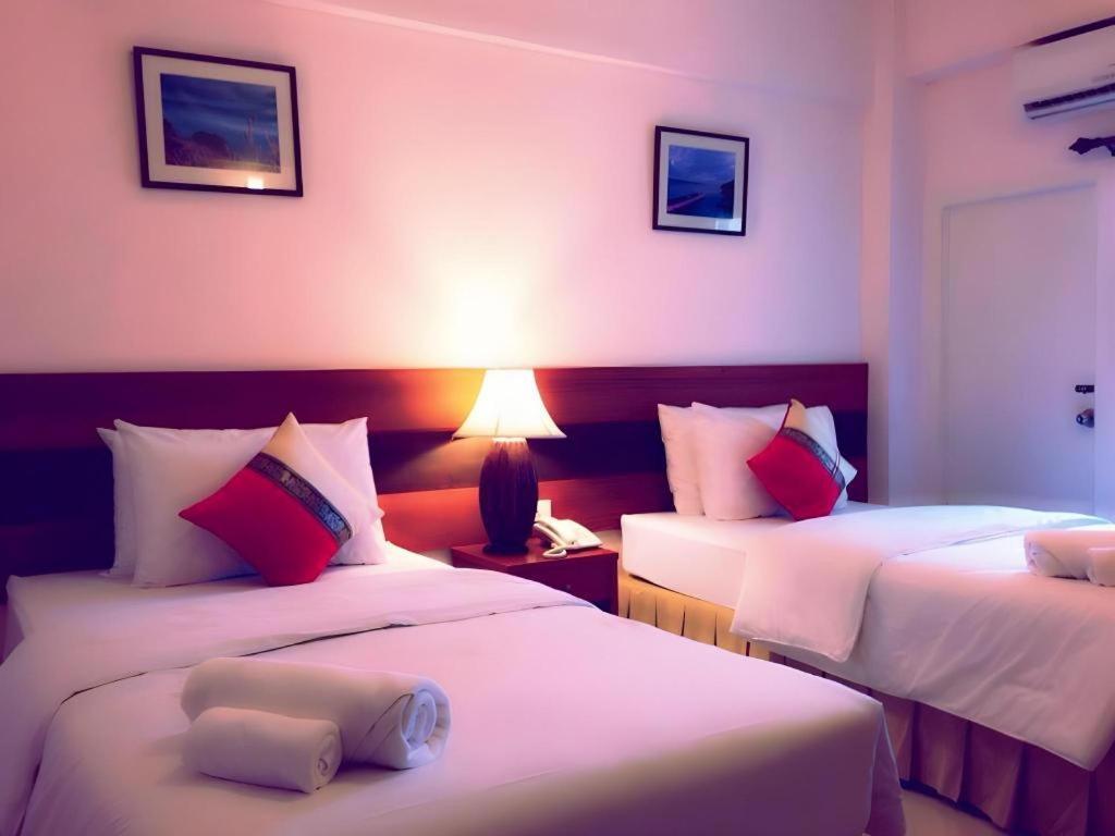 Sirimathani Hotel Лоеи Екстериор снимка
